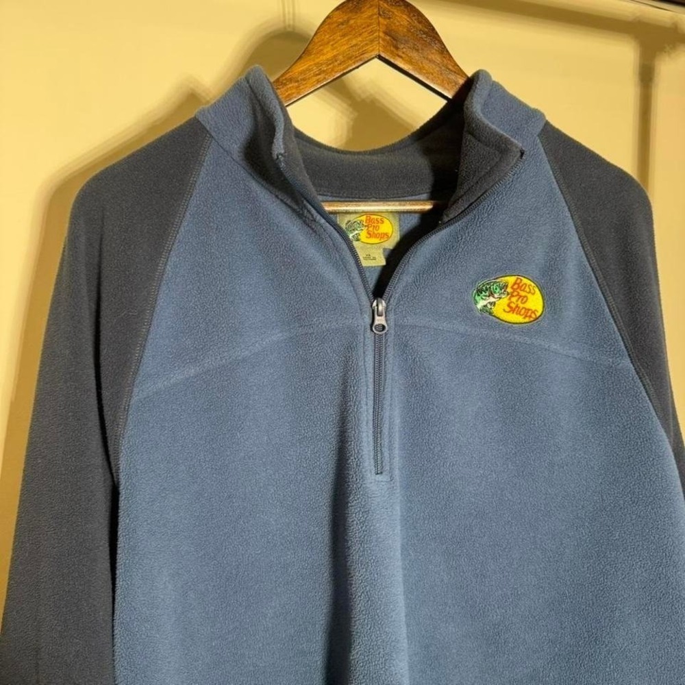 Bass Pro Blue Quarter Zip Sweayshirt With Embrpodered Logo Size XL Outdoors Hike - Picture 2 of 8